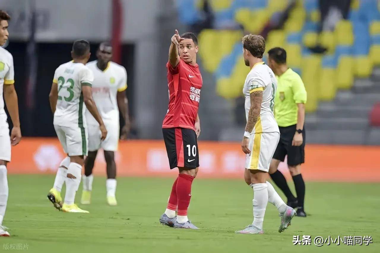 关于外援发威，助球队在关键时刻逆转比赛的信息