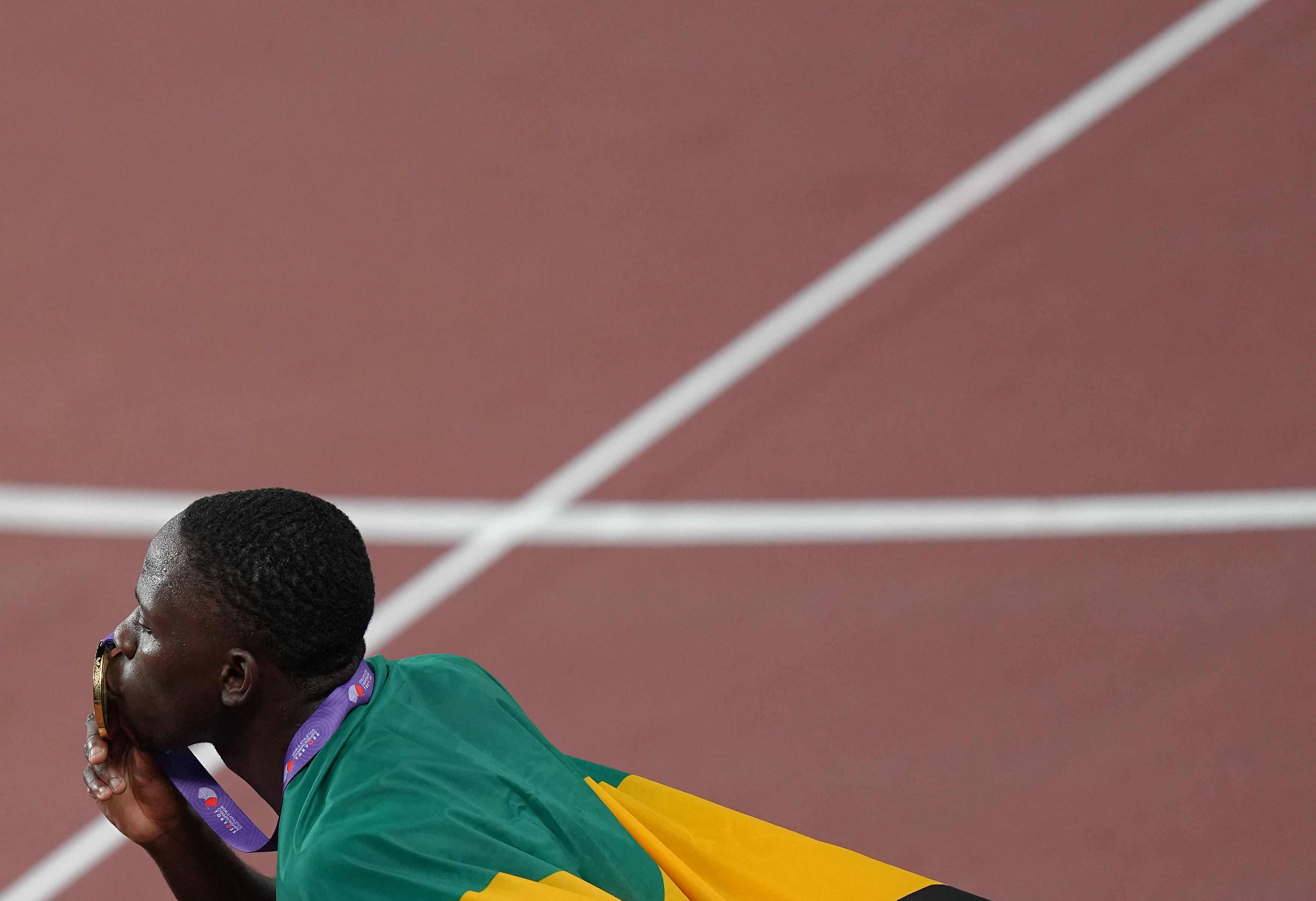 叙利亚选手在田径比赛中突破个人记录