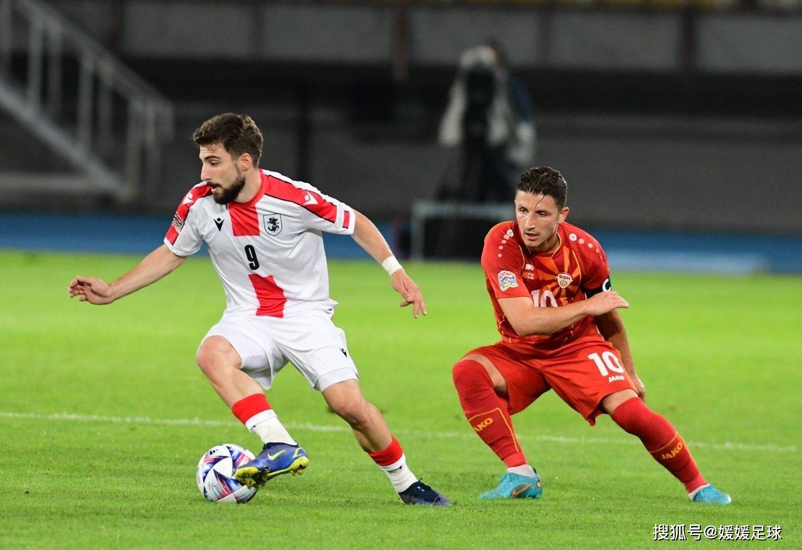 包含西班牙客场完胜斯洛伐克,小组第一可期的词条 包含西班牙客场完胜斯洛伐克,小组第一可期的词条