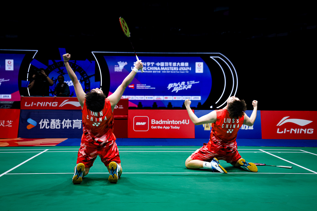 泰国羽毛球队险胜丹麦羽毛球队,谌龙三分雨点燃全场的简单介绍 泰国羽毛球队险胜丹麦羽毛球队,谌龙三分雨点燃全场的简单介绍