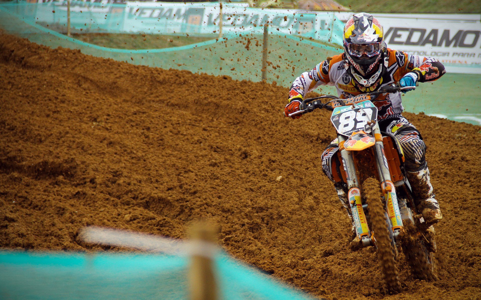 浓眉存在感拉满，猛龙巅峰对决力克步行者，诠释现代内线统治力