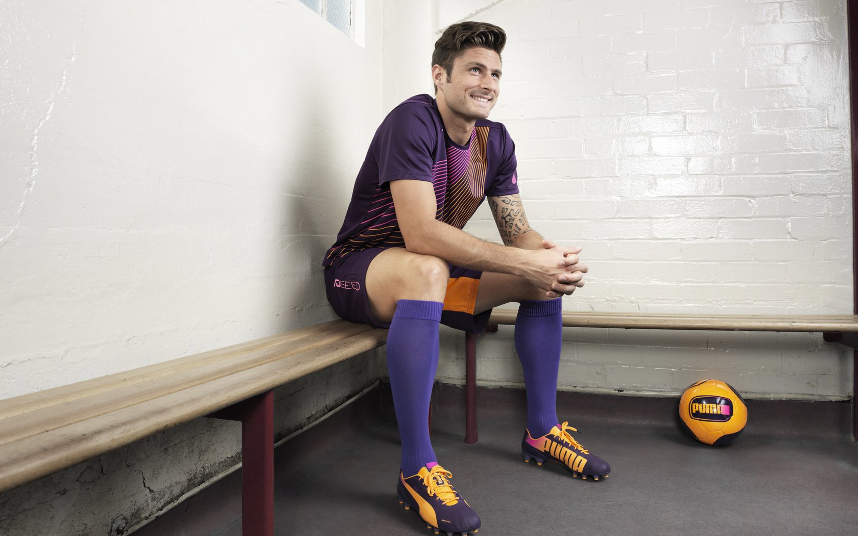 库尔图瓦神级爆发,拉齐奥强行终结里昂欧战之路