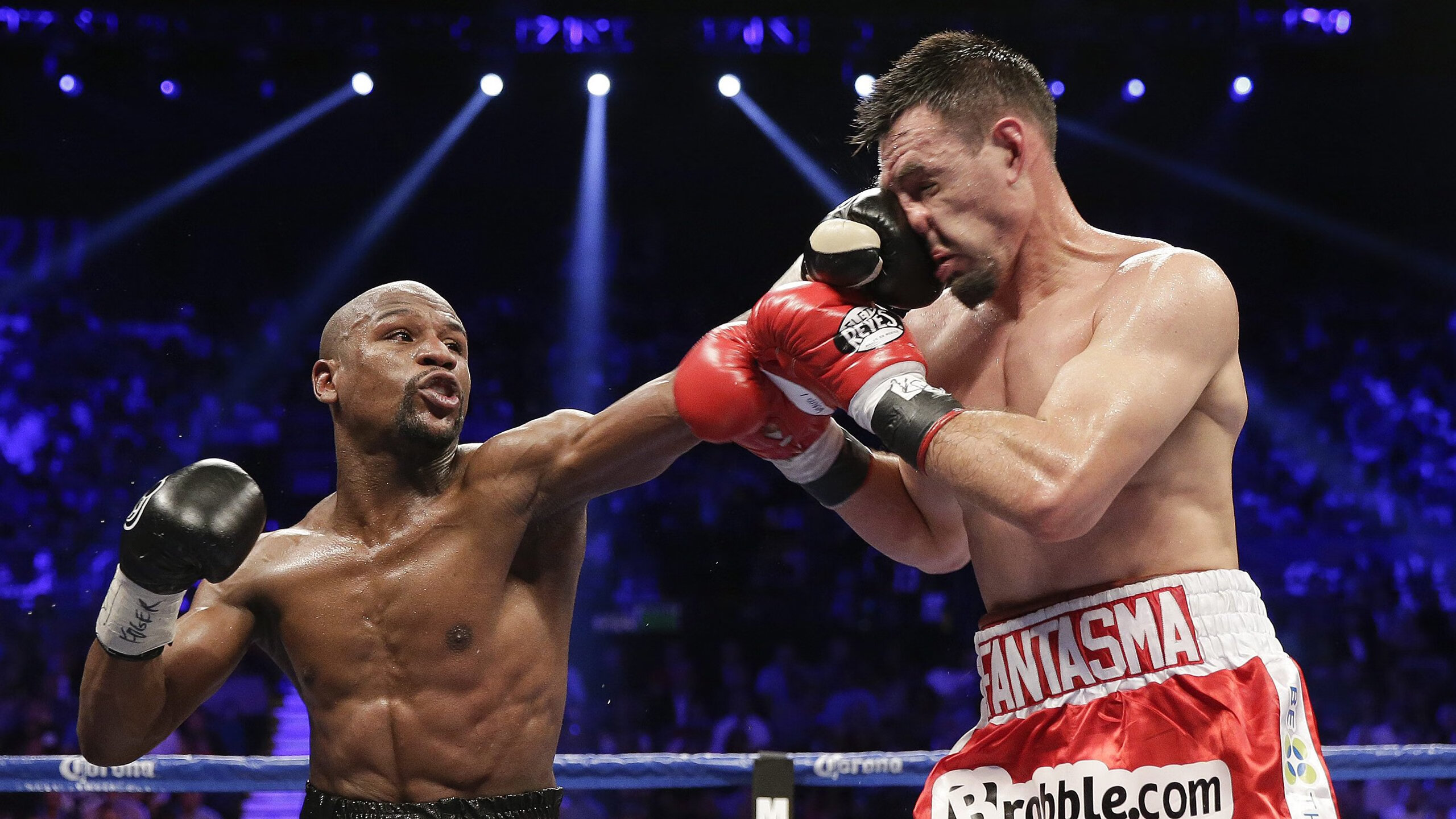 赛道上的权力更迭，红牛碾压梅赛德斯，汉密尔顿逆境带队取胜