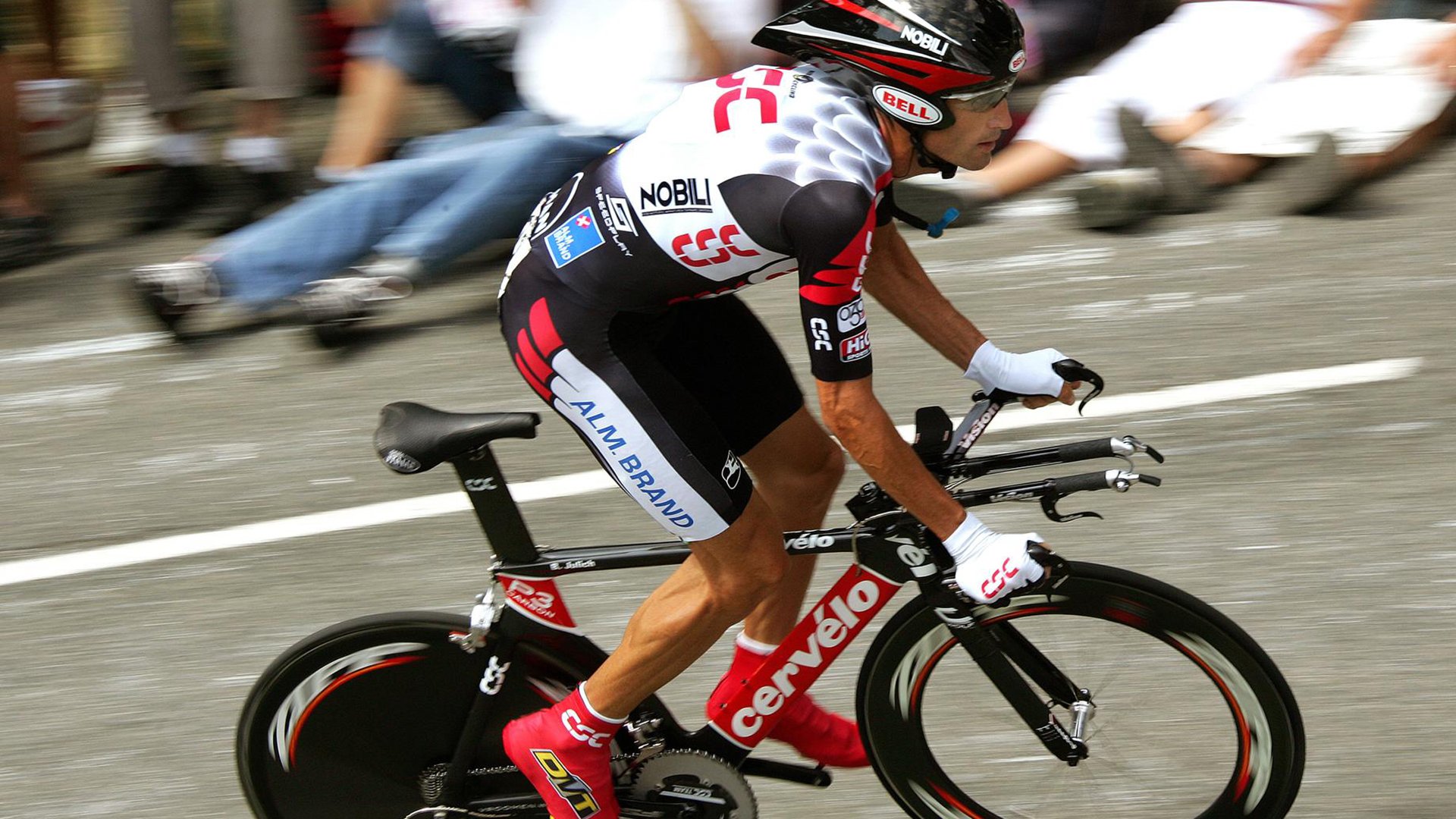 孤勇者的加冕，纳达尔澳网险胜ATP总决赛，刷新纪录背后的唯一性