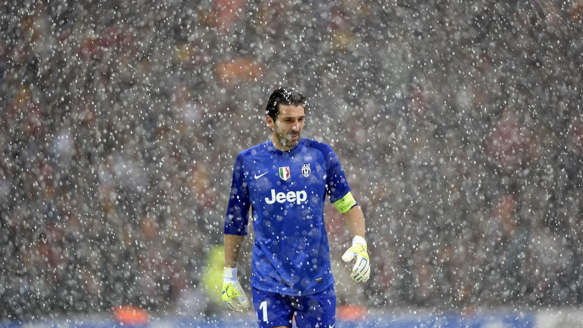 赛道上的意外与统治，红牛二队险胜梅赛德斯，勒克莱尔统治全场